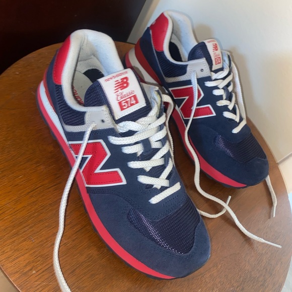 New Balance 574 shoe Red & Navy, Men’s 9.5 - Picture 2 of 4